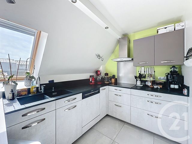 Appartement Duplex à vendre - 5 pièces - 113.26 m2 - LE PLESSIS TREVISE - 94 - ILE-DE-FRANCE - Century 21 Immobilière De Coeuilly