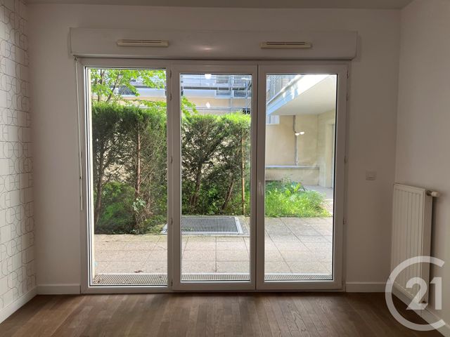 Appartement Studio à louer - 1 pièce - 45.61 m2 - VILLIERS SUR MARNE - 94 - ILE-DE-FRANCE - Century 21 Immobilière De Coeuilly