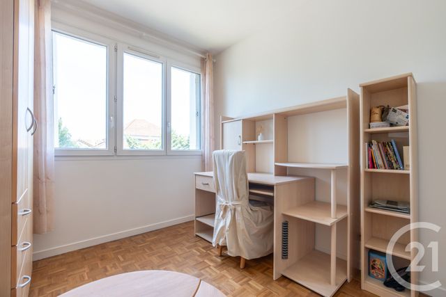 Appartement F3 à vendre - 3 pièces - 59.95 m2 - CHAMPIGNY SUR MARNE - 94 - ILE-DE-FRANCE - Century 21 Immobilière De Coeuilly