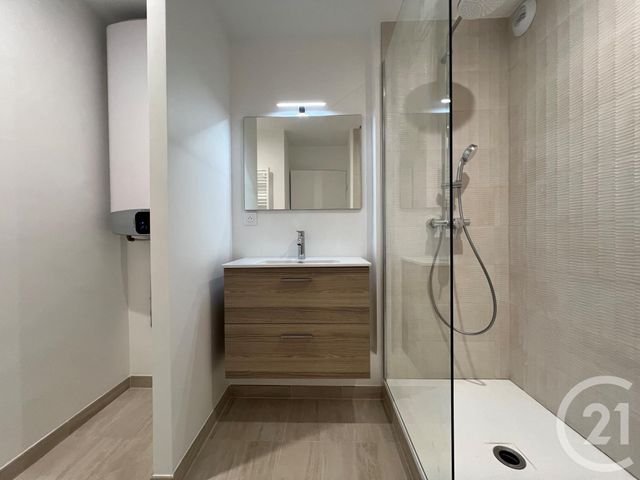 Appartement F2 à louer - 2 pièces - 47.32 m2 - VILLIERS SUR MARNE - 94 - ILE-DE-FRANCE - Century 21 Immobilière De Coeuilly