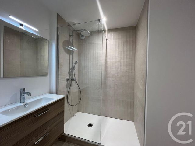 Appartement F2 à louer - 2 pièces - 47.32 m2 - VILLIERS SUR MARNE - 94 - ILE-DE-FRANCE - Century 21 Immobilière De Coeuilly