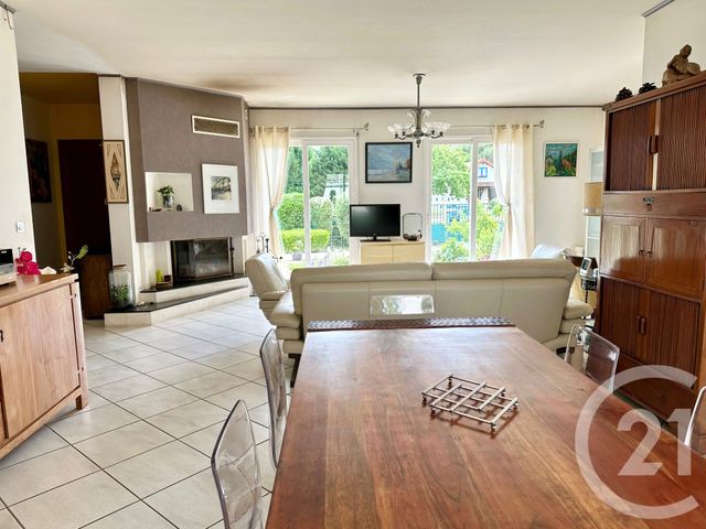 maison à vendre - 8 pièces - 159.07 m2 - VILLIERS SUR MARNE - 94 - ILE-DE-FRANCE - Century 21 Immobilière De Coeuilly