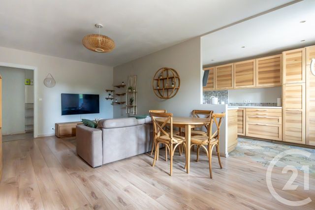 Appartement F3 à vendre - 3 pièces - 59.9 m2 - CHAMPIGNY SUR MARNE - 94 - ILE-DE-FRANCE - Century 21 Immobilière De Coeuilly