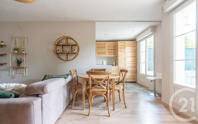 Appartement F3 à vendre - 3 pièces - 59.9 m2 - CHAMPIGNY SUR MARNE - 94 - ILE-DE-FRANCE - Century 21 Immobilière De Coeuilly