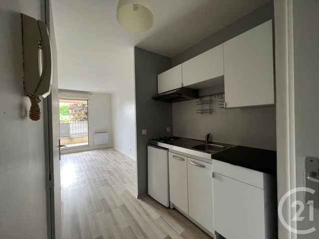 Appartement F1 à louer - 1 pièce - 22.59 m2 - VILLIERS SUR MARNE - 94 - ILE-DE-FRANCE - Century 21 Immobilière De Coeuilly