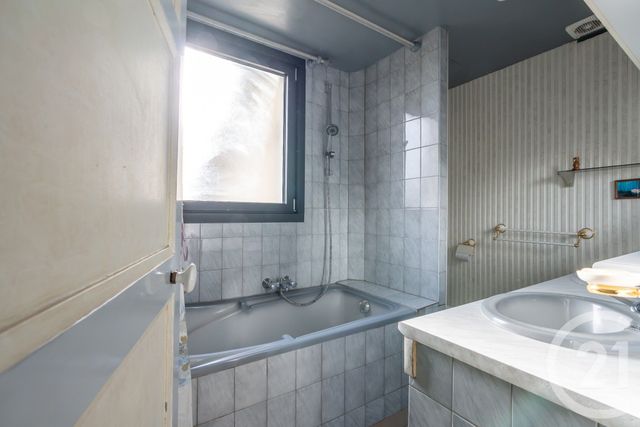 Appartement F3 à vendre - 3 pièces - 68.34 m2 - CHAMPIGNY SUR MARNE - 94 - ILE-DE-FRANCE - Century 21 Immobilière De Coeuilly