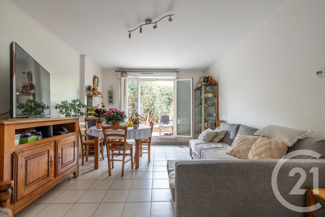 Appartement F3 à vendre - 3 pièces - 60.87 m2 - LE PLESSIS TREVISE - 94 - ILE-DE-FRANCE - Century 21 Immobilière De Coeuilly