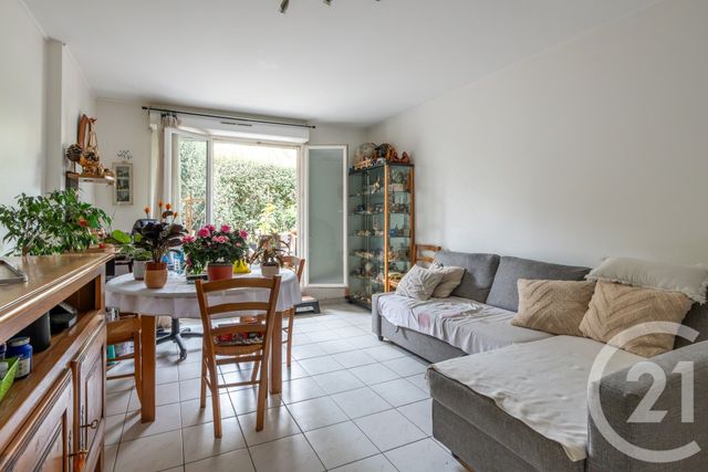 Appartement F3 à vendre - 3 pièces - 60.87 m2 - LE PLESSIS TREVISE - 94 - ILE-DE-FRANCE - Century 21 Immobilière De Coeuilly