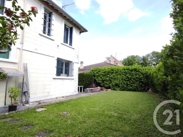 maison à vendre - 5 pièces - 107.42 m2 - VILLIERS SUR MARNE - 94 - ILE-DE-FRANCE - Century 21 Immobilière De Coeuilly maison à vendre - 5 pièces - 107.42 m2 - VILLIERS SUR MARNE - 94 - ILE-DE-FRANCE - Century 21 Immobilière De Coeuilly
