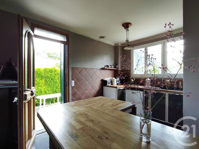 maison à vendre - 5 pièces - 107.42 m2 - VILLIERS SUR MARNE - 94 - ILE-DE-FRANCE - Century 21 Immobilière De Coeuilly maison à vendre - 5 pièces - 107.42 m2 - VILLIERS SUR MARNE - 94 - ILE-DE-FRANCE - Century 21 Immobilière De Coeuilly